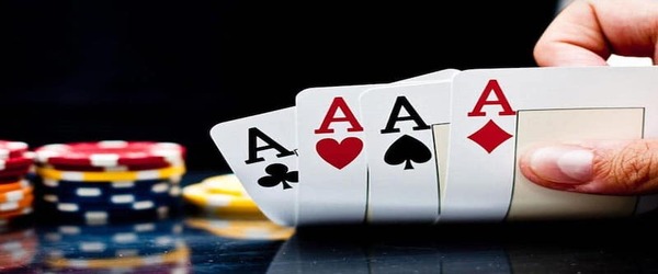 Giao diện website bắt mắt chơi game bài tiến lên