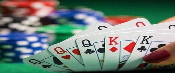 Luật chơi game bài phỏm là gì?